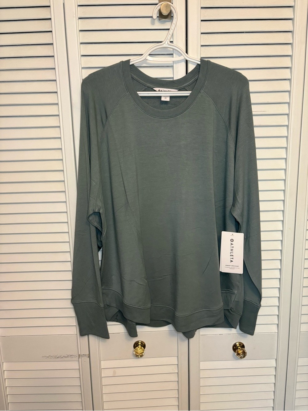Athleta Women's Mindset Sweatshirt in Minimalist grey (like a Sage Green)